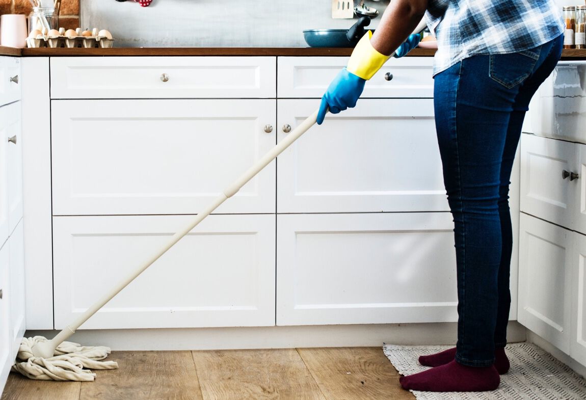 7 Tips to Get Your Home or Office Clean & Safe for Your Holiday Get- Together